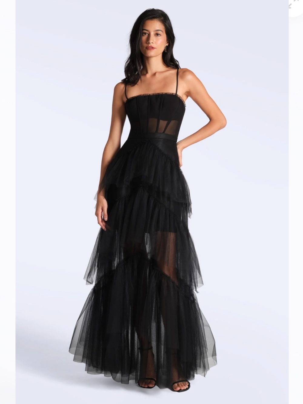BCBG Black Tulle Gown size 8 (fits like a 6)